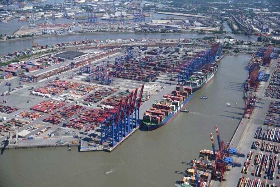 Hamburger Hafen ist wegen des angekündigten Warnstreiks für große Schiffe gesperrt worden