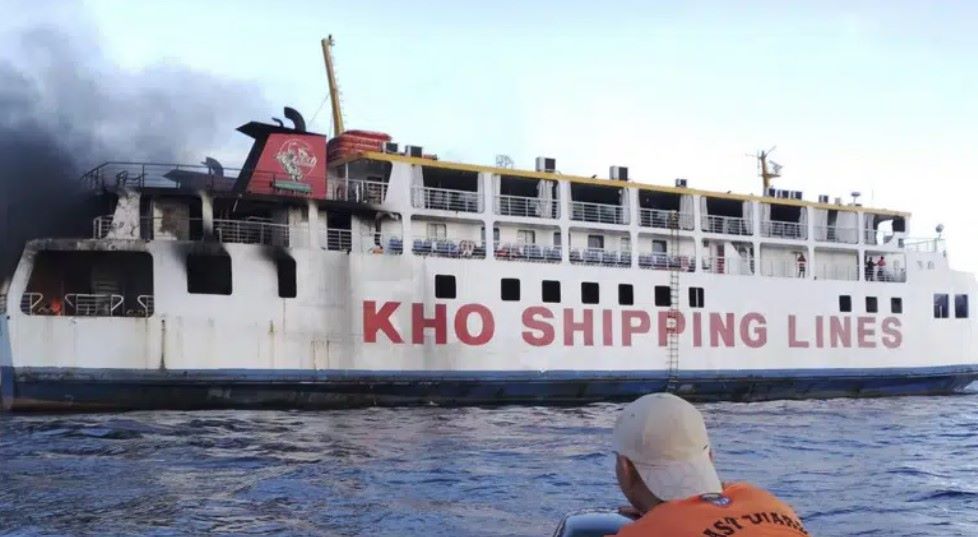 Philippinen: Philippinische Fähre mit 120 Menschen an Bord gerät auf See in Brand