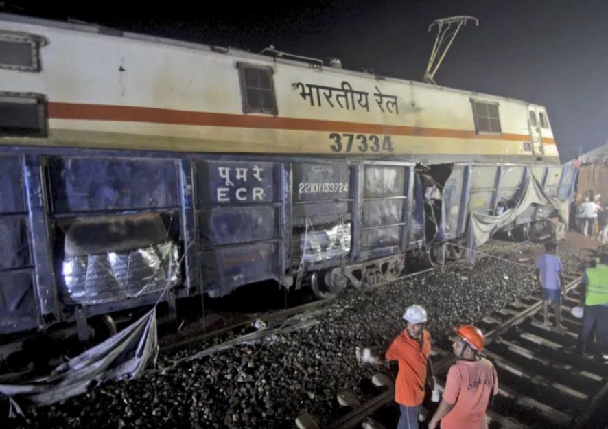 Zugunfall in Indien: Rettungsarbeiten sind abgeschlossen