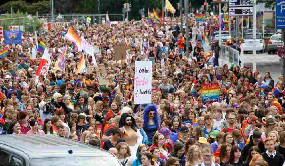 Gruppenbezogene Menschenfeindlichkeit in Bezug auf Lesben, Schwule und Trans-Menschen: "Hass gegen Queer"