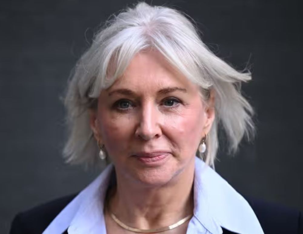 Tory-Abgeordnete Nadine Dorries hat ihren Sitz im Unterhaus niedergelegt