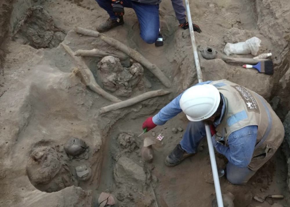 Arbeiter entdecken beim Ausbau des Gasnetzes in Peru acht Mumien