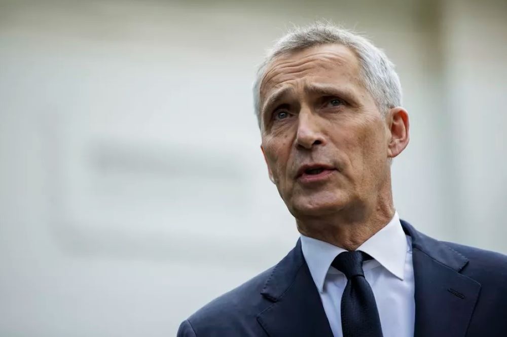 Der Generalsekretär der NATO Stoltenberg  trifft sich mit Selenskyj