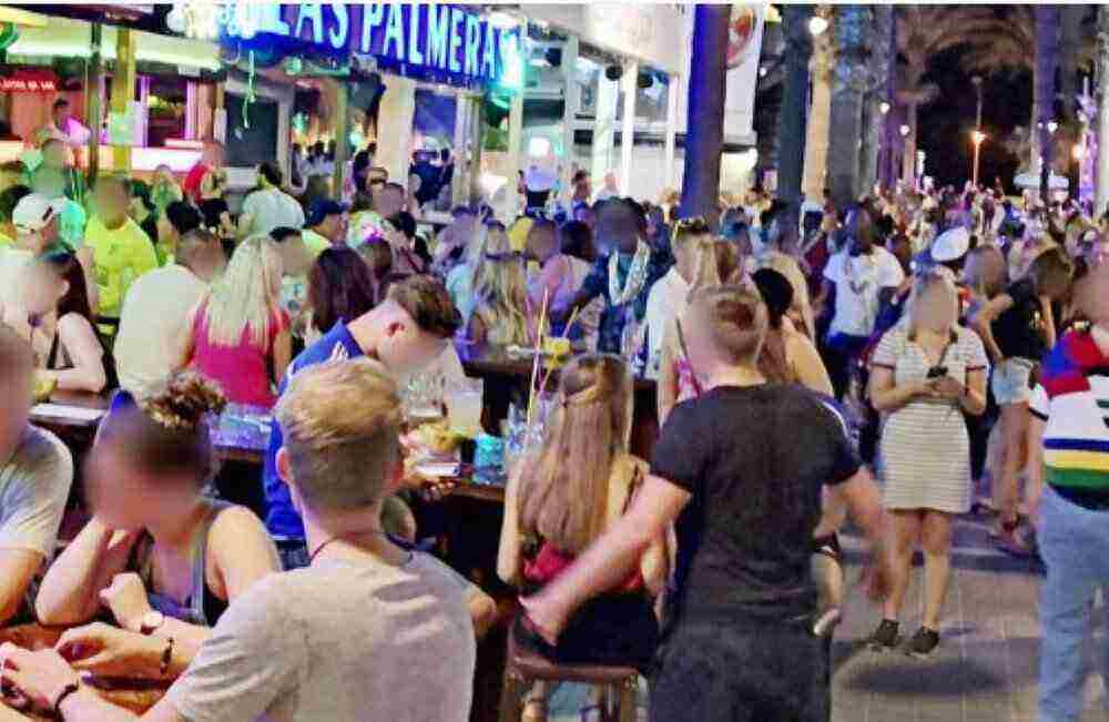 Spanien: Grenze für den Tourismus ist erreicht "TOURISTS GO HOME"