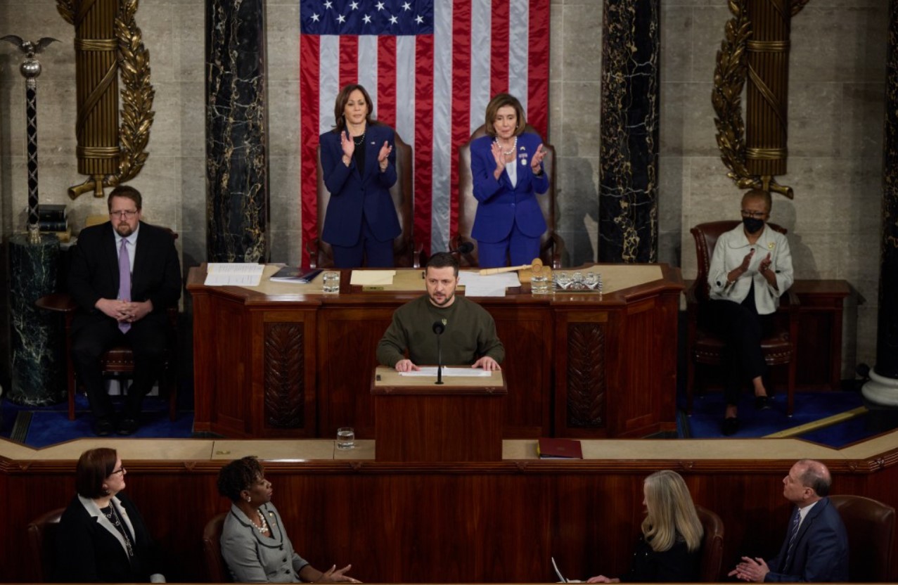 Selenskyjs gemischter Empfang in Washington - Selenskyj gerät zwischen die amerikanischen Fronten