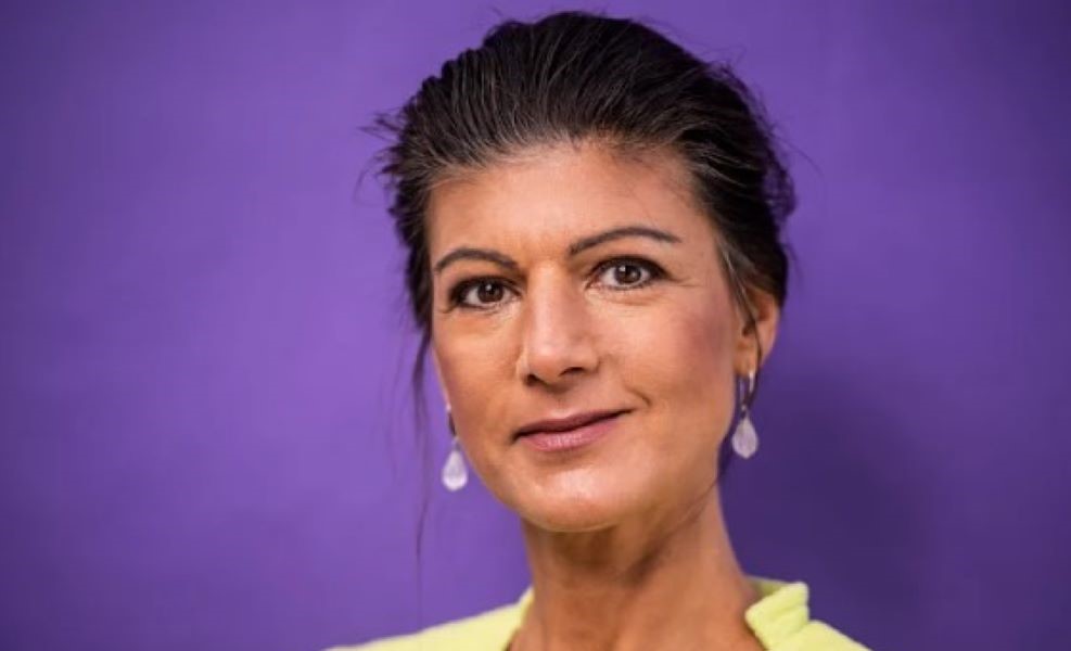 Wagenknecht fordert 14 Euro Mindestlohn und höheren Spitzensteuersatz