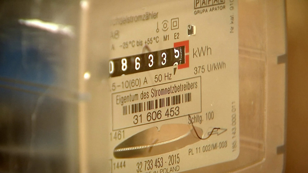 Deutsche Privathaushalte zahlen EU-weit mit die höchsten Strompreise