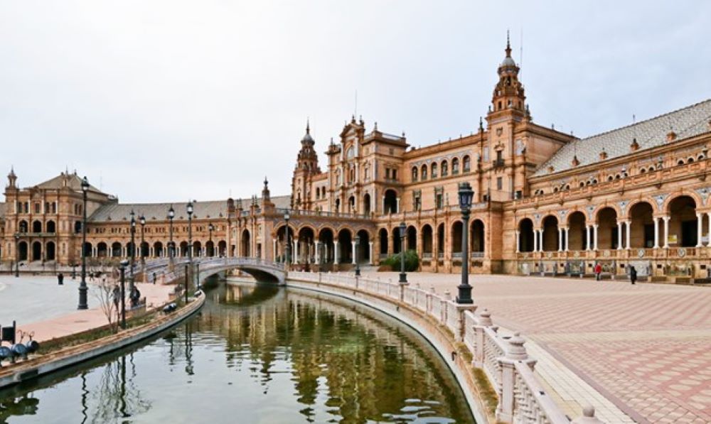 Sevilla verlangt von Touristen eine Gebühr für den Besuch des Plaza de España