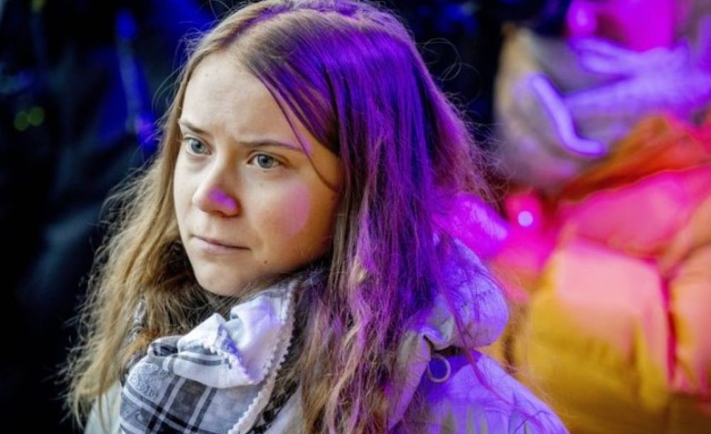 Greta Thunberg wurde bei Protesten in Den Haag zweimal festgenommen und wieder freigelassen