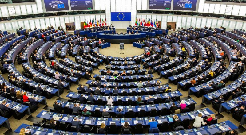 Rechtse-xtreme Parteien führen vor EU-Abstimmung einen Desinfo-Krieg