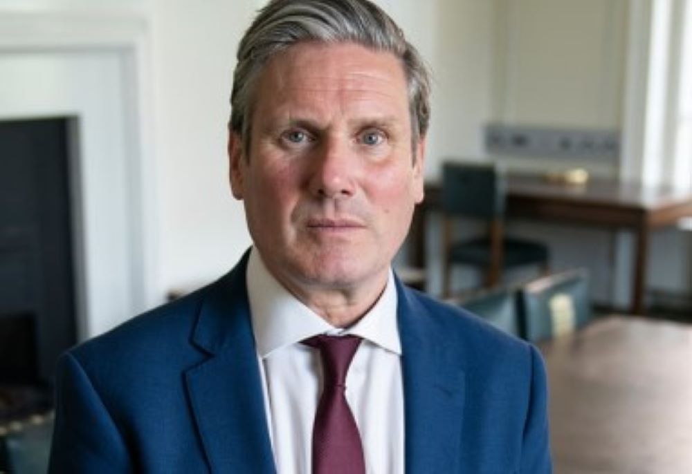 Britische Parlamentswahl: Historischer Sieg für Starmer und Labour